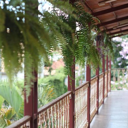Recanto Das Abelhas - 300 M Do Centro Historico Hotel Тирадентеш Екстериор снимка