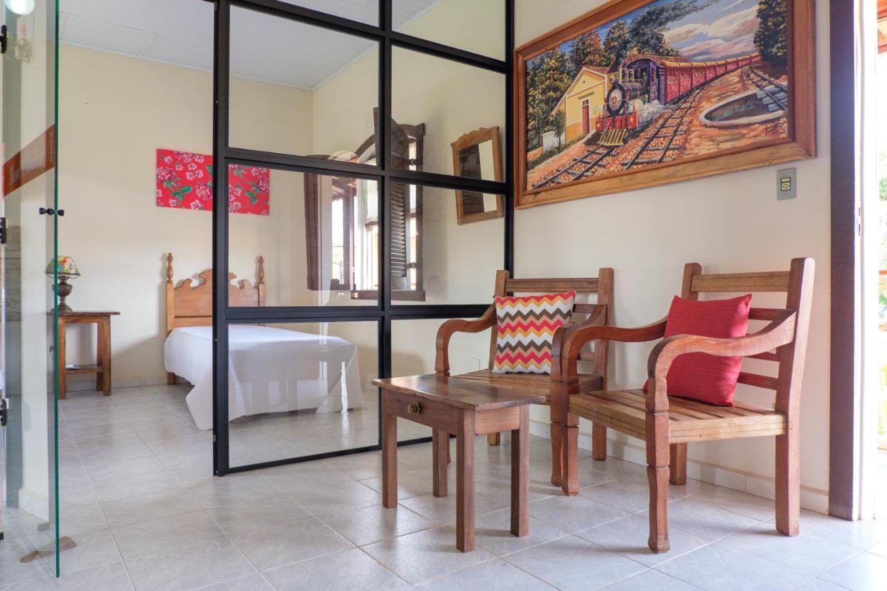 Recanto Das Abelhas - 300 M Do Centro Historico Hotel Тирадентеш Екстериор снимка