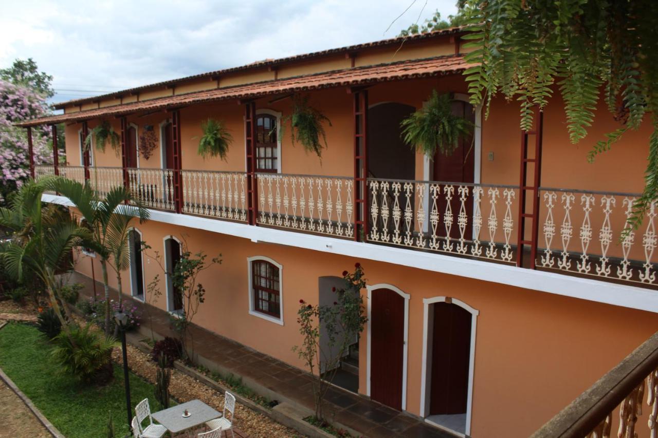 Recanto Das Abelhas - 300 M Do Centro Historico Hotel Тирадентеш Екстериор снимка